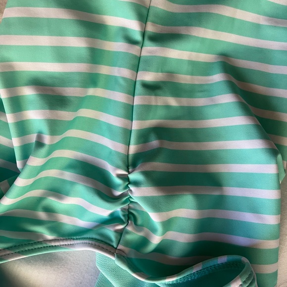 Sweet Pineapple: Girl’s one piece swimsuit with sequence double sides seashell - Picture 5 of 8